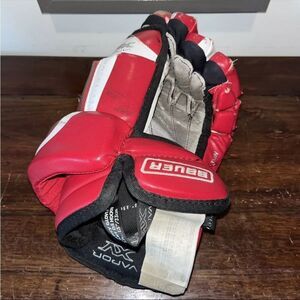 Nike Dri Fit Bauer Vapor XV 13” Ice hockey glove (left Hand Only) Worn Used Red